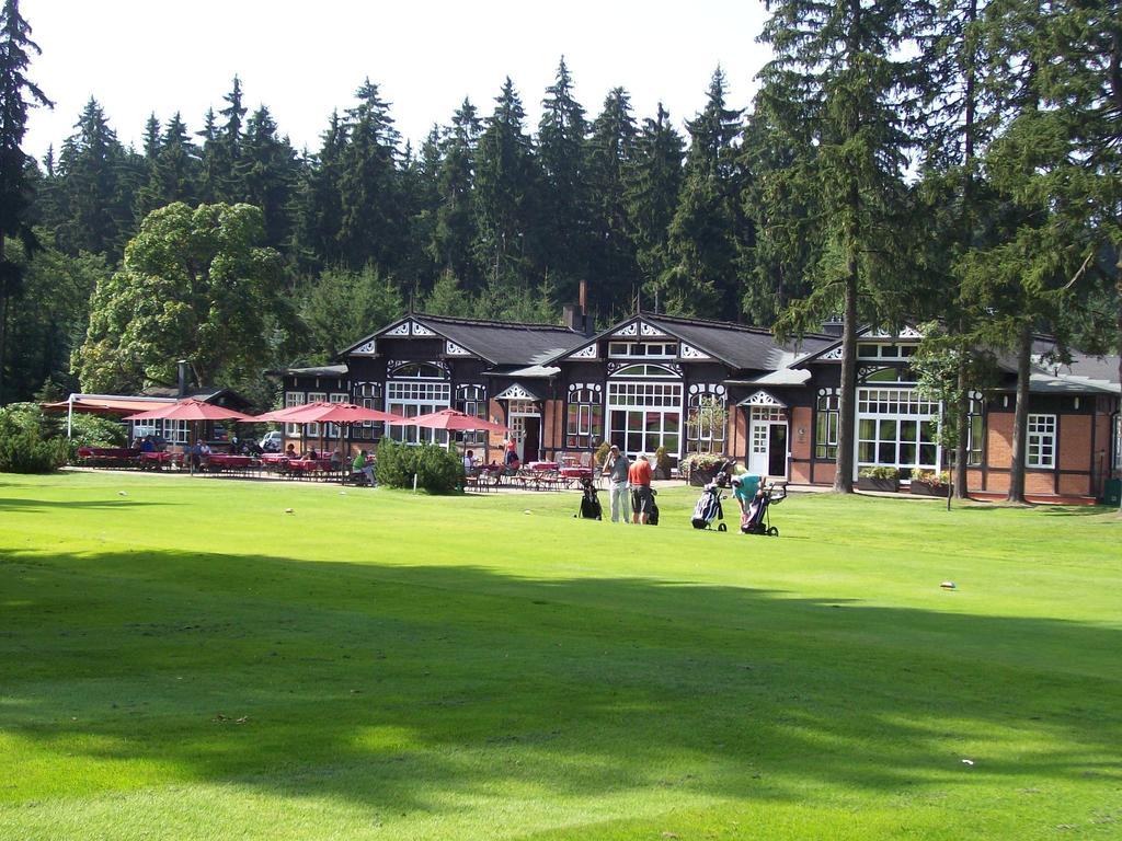 Hotel Speedway